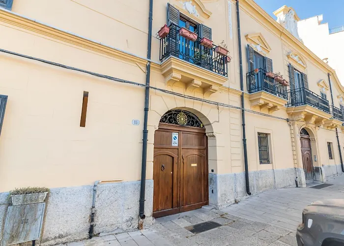 Piazza Indipendenza Loft&Rooms
